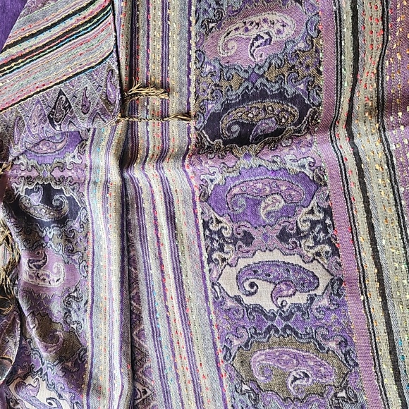 Scarf - Picture 4 of 5